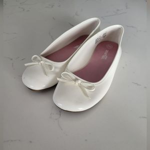 Girls White Flats US 13 1/2